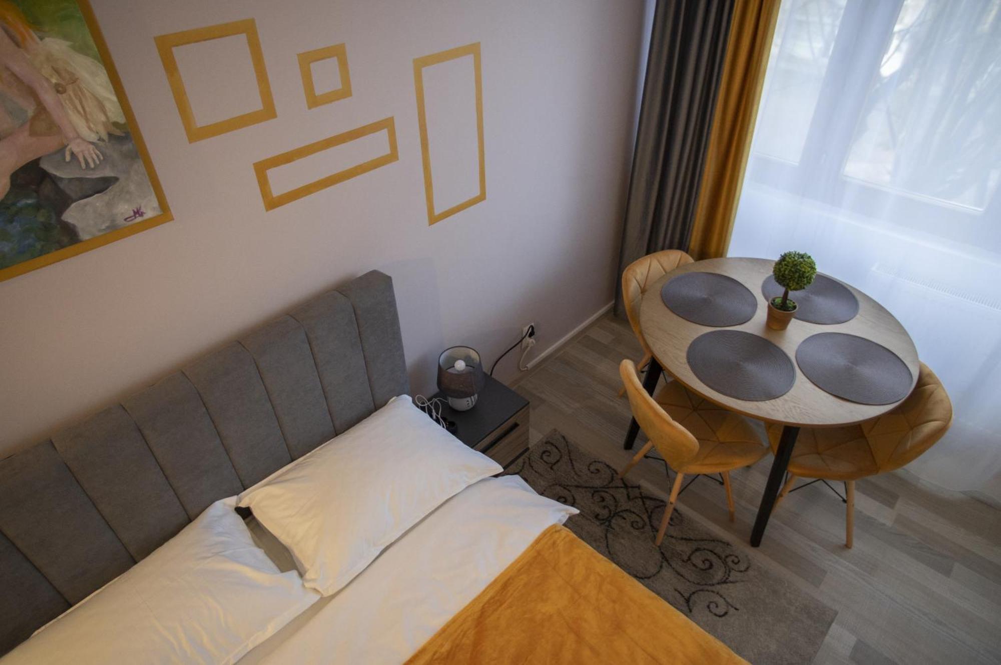 Апартаменты Casa Rusu -Victoria-Self Check In-24H Решица Экстерьер фото
